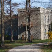 Ravenwood Castle
